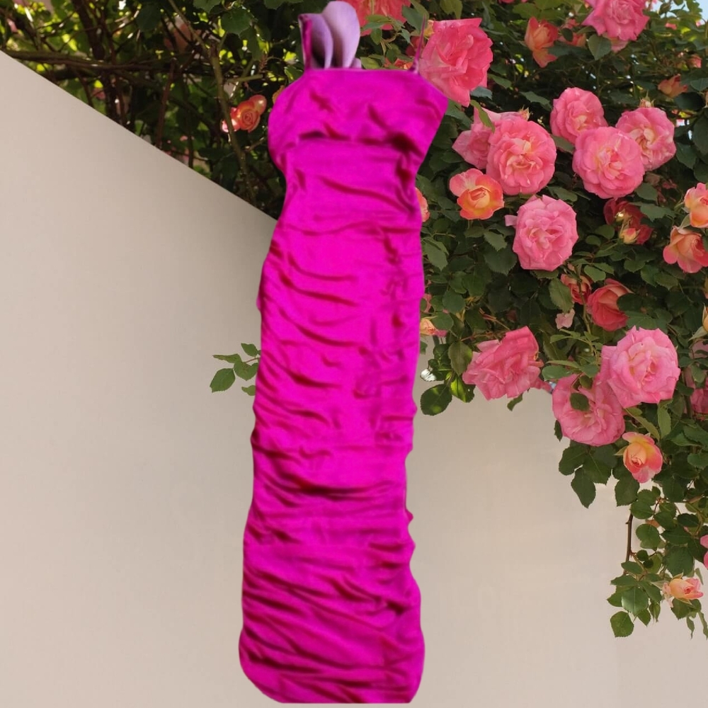 Forever 21 Bright Fuchsia Strapless Ruched Bodycon Dress